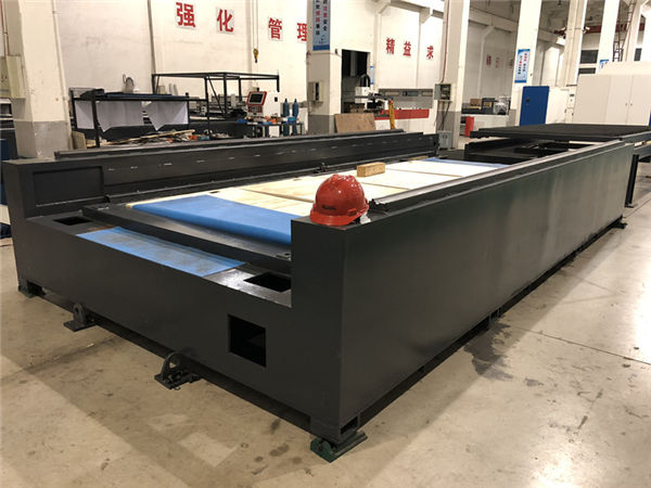 profesionalus metalinių plokštelių ir vamzdžių pjaustytuvo pluošto lazerinis pjaustytuvas